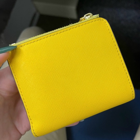 TORY BURCH Robinson Mini Wallet - Lemon Drop - Picture 5 of 8